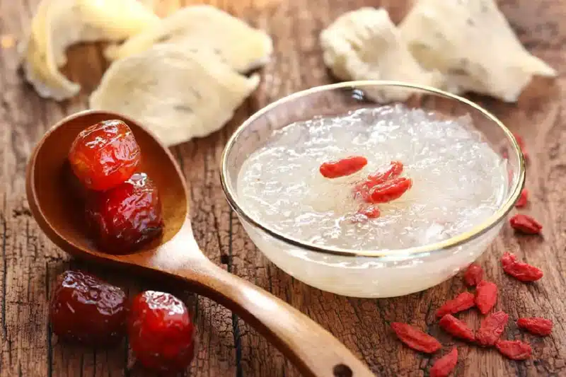 Yến sào là gì? Công dụng và cách sử dụng.